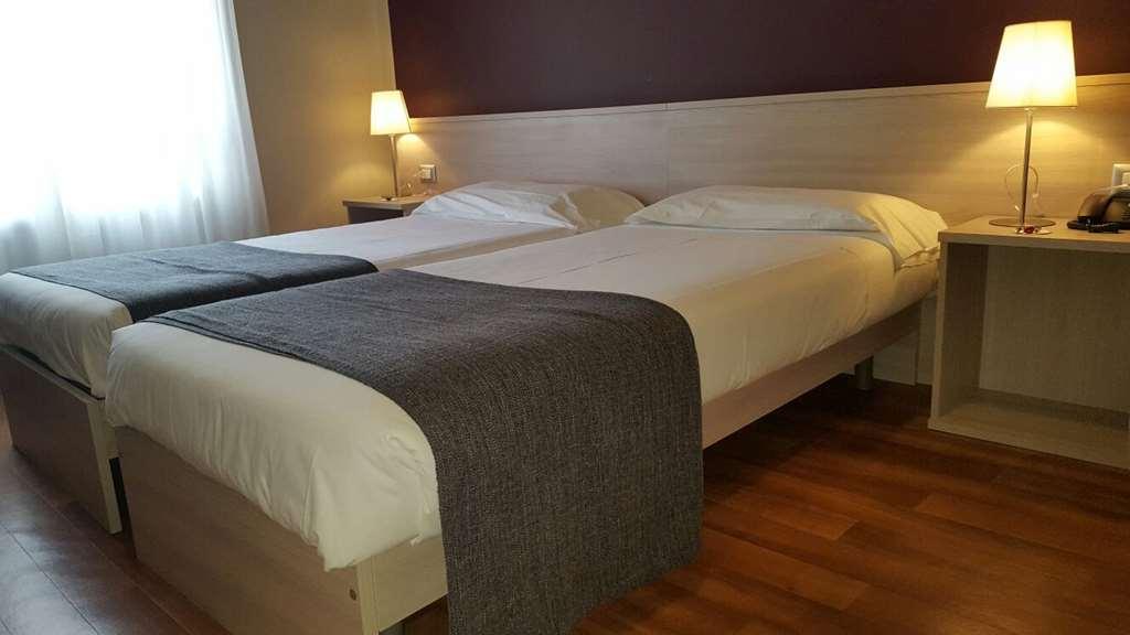 Scarlatti Hotel Milano Værelse billede
